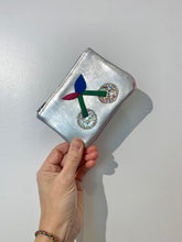 Charger l'image dans la galerie, Porte-monnaie Cerise argent