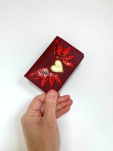 Charger l'image dans la galerie, Porte-carte Coeur ailé bordeaux