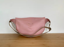 Charger l&#39;image dans la galerie, Banane Guilia rose