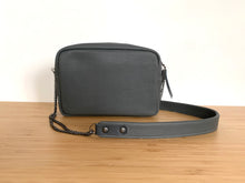 Charger l'image dans la galerie, Besace Birdie gris