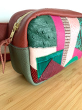 Charger l&#39;image dans la galerie, Sacoche banane Patchwork