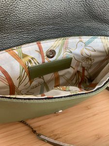 Pochette Jeanne kaki