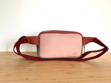 Charger l&#39;image dans la galerie, Sacoche banane Patchwork