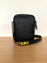 Charger l'image dans la galerie, Sacoche Psyché noire