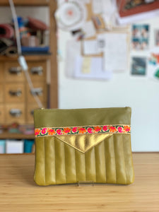 Pochette Kamila kaki