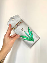Charger l'image dans la galerie, Pochette lunettes Pépé argent