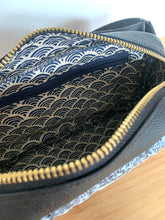 Charger l'image dans la galerie, Sacoche Horta noire et marine