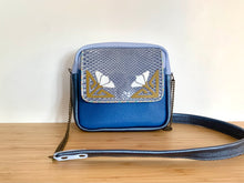 Charger l&#39;image dans la galerie, Petite besace Horta bleu - grise