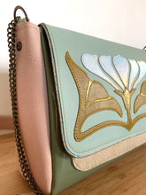 Charger l&#39;image dans la galerie, Sac besace Horta vert amande