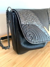 Charger l&#39;image dans la galerie, Sac Amour croco noir