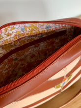 Charger l&#39;image dans la galerie, Grande Sacoche Giulia cognac