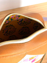 Charger l'image dans la galerie, Petite sacoche Hana camel
