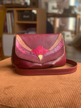 Charger l&#39;image dans la galerie, Besace Georgette bordeaux