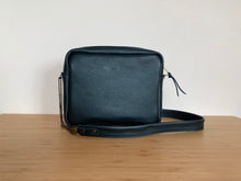 Charger l'image dans la galerie, Grande besace Jem bleu nuit