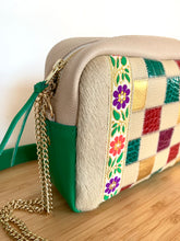 Charger l&#39;image dans la galerie, Besace Patchwork Suki