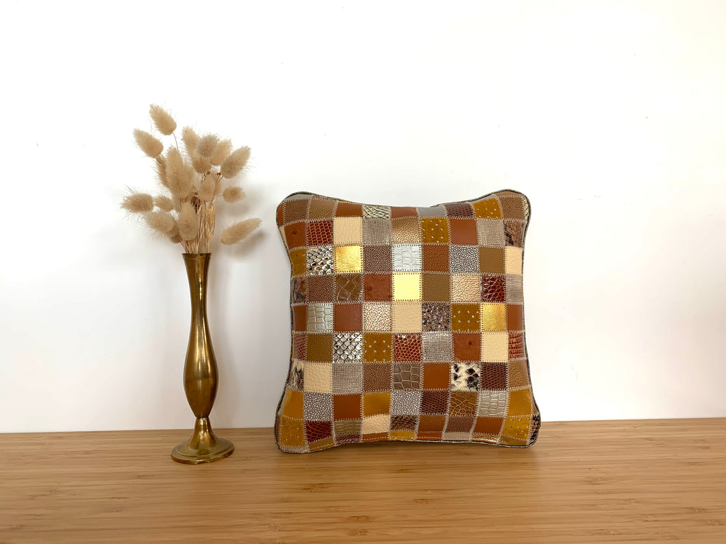 Coussin patchwork clair