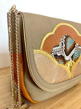 Charger l'image dans la galerie, Besace Gloria beige