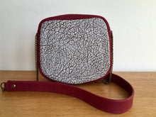 Charger l&#39;image dans la galerie, Mini besace Gloria bordeaux