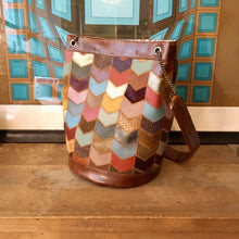 Charger l&#39;image dans la galerie, Sac seau Chevrons
