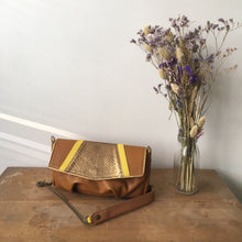 Charger l&#39;image dans la galerie, Mini sac Popeye camel