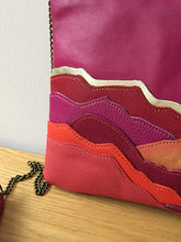 Charger l&#39;image dans la galerie, Pochette Landscape fushia