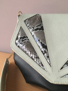 Besace Carla vert d’eau python