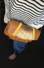 Charger l&#39;image dans la galerie, Mini sac Popeye camel