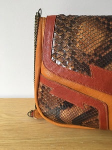 Besace Gisèle camel python