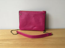 Charger l&#39;image dans la galerie, Pochette Landscape fushia