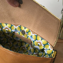Charger l&#39;image dans la galerie, Mini sac Popeye camel