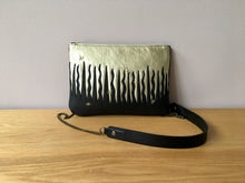 Charger l&#39;image dans la galerie, Pochette Garnier noire et or